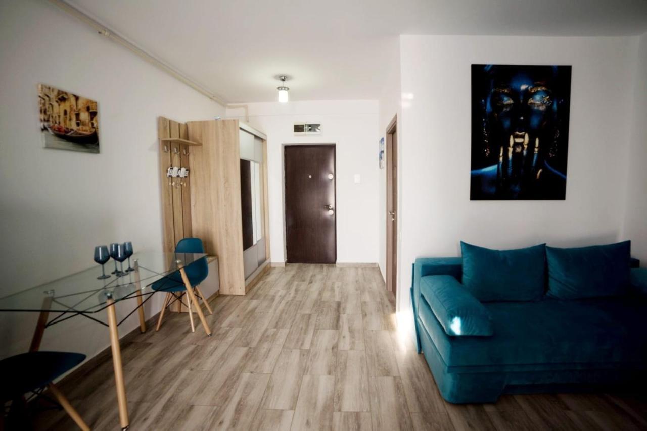 Kazeboo Beach Apartment Navodari Bagian luar foto